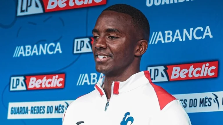 Botafogo encaminha contratação de Andrew, goleiro do Gil Vicente, para o meio do ano